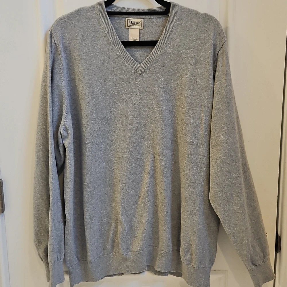 L.L.‎ Bean Men’s Gray V-Neck Cotton Cashmere Sweater Size XL
